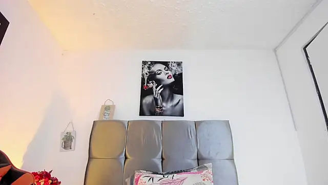 Ariel_star1's Live XXX Chat