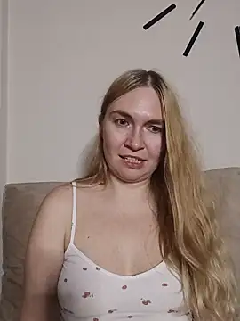 KisaVixen's Live XXX Chat