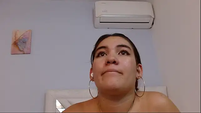 kylieBensoon's Live XXX Chat