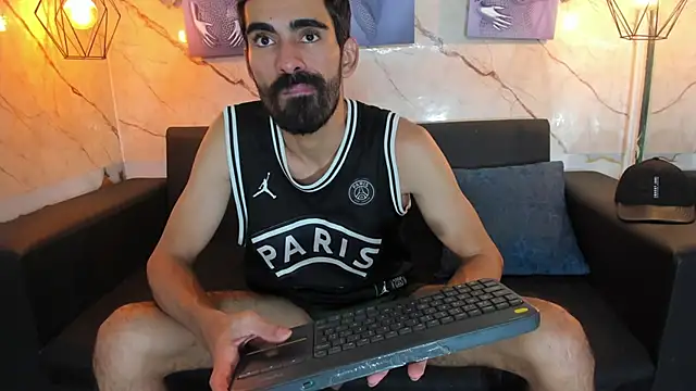 Andres_Bless Chat XXX in diretta