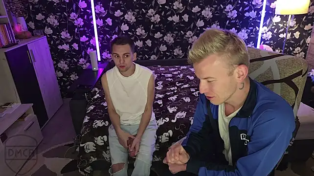 Vuitton Chat XXX live