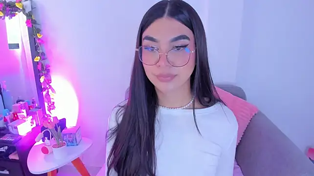 RoseCassie Chat XXX live