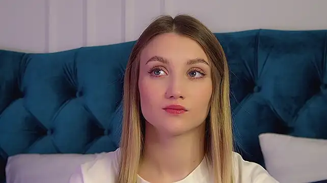 StacyEvances Adlı Modelin Canlı XXX Sohbeti