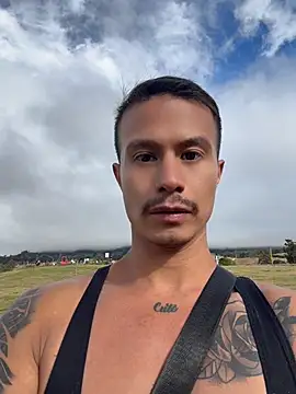 Chat XXX Live DOMINICKVEGAS77