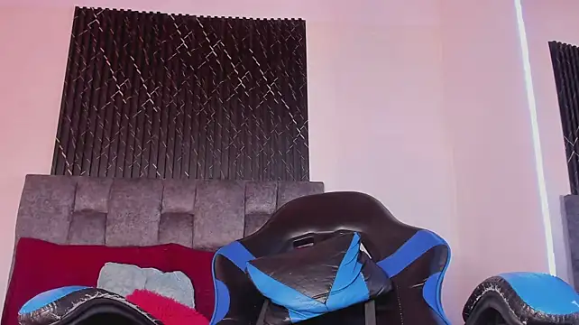 Alexxus_Smith: απευθείας συνομιλία ΧΧΧ