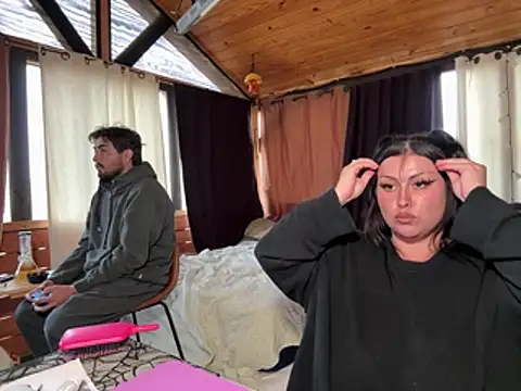 SierraxRuben26 Show in webcam