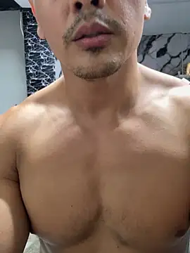 XXX chat uživo modela Paul22cm-