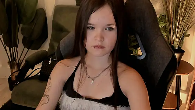 Elainebeness Chat XXX live