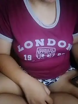 Show de YummyPussy19 na webcam