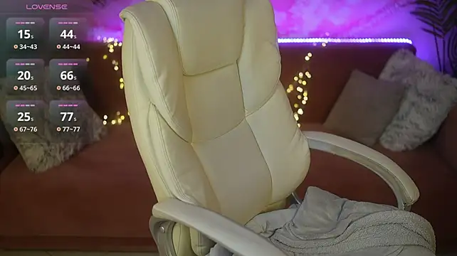Chat +18 de MariaMedow ao vivo