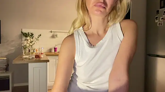 Czat XXX na żywo – MauiBee