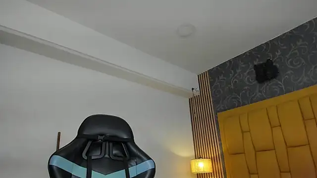 Chat +18 de valenrss ao vivo