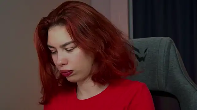XXX chat uživo modela SeraphineDuskryn