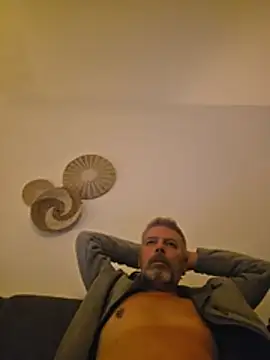 Czat XXX na żywo – HomeofficeDaddy