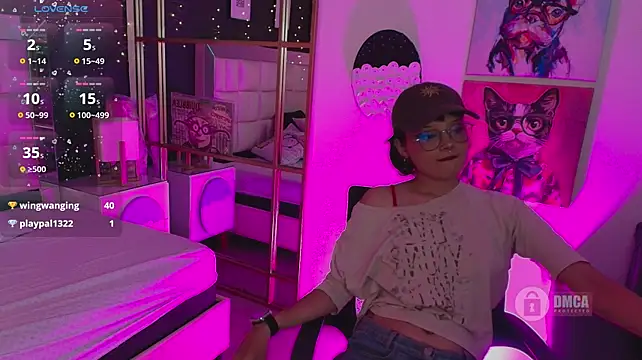 XXX chat uživo modela miila_stone