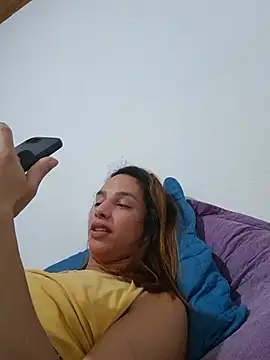 ofjuliaa Chat XXX live