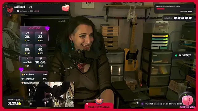 XXX chat uživo modela thea_cake