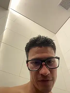 TavoHot_ Adlı Modelin Canlı XXX Sohbeti