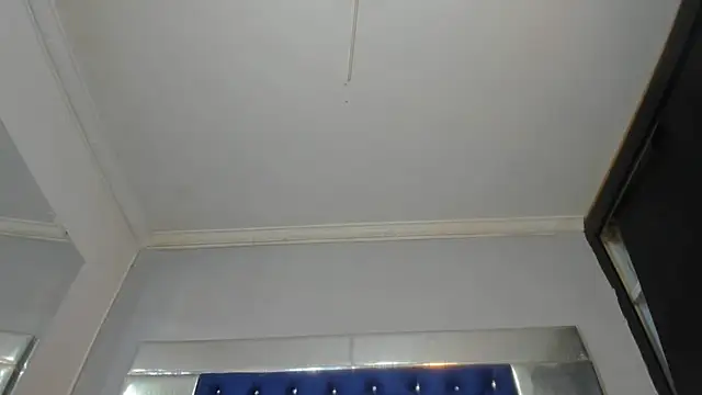 צ'אט XXX בשידור חי של Vicky_doll333