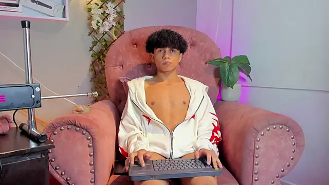 _taylor_black Live XXX Chat