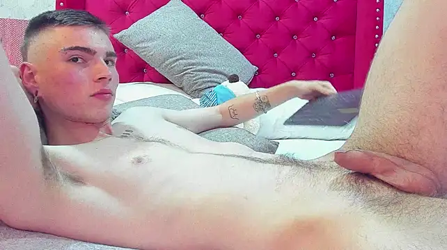 NickWild Live XXX Chat