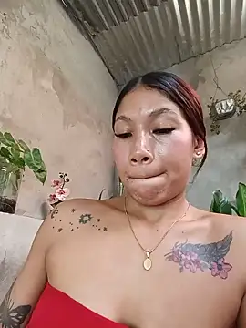 Rous-squir live XXX chat
