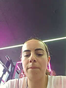Sairy_ Chat XXX in diretta