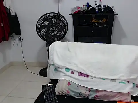 Živý XXX chat Zac_Efront
