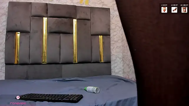 XXX chat uživo modela LUZBEL-525