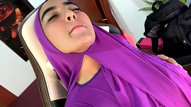 แชท XXX สดของ Malika_Noor