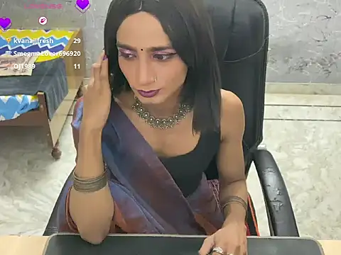 LuvLayla Adlı Modelin Canlı XXX Sohbeti