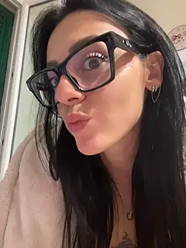 Czat XXX na żywo – alibi_room