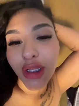 IvyX_XのライブXXXチャット