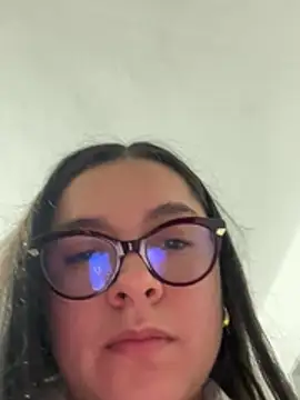 Chat XXX ao vivo de Alice_Kroos