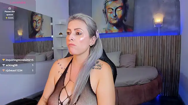Živý XXX chat emma_fox84