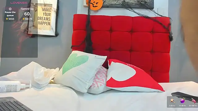 DinaDIRTY's Live XXX Chat