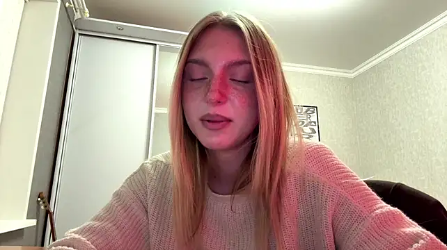 LatishaKrauel's Webcam Show