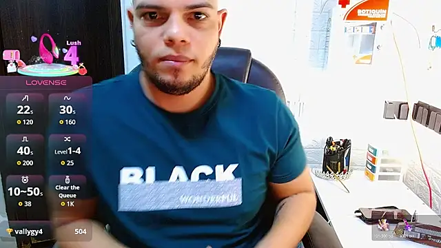 Realjoel01 élő XXX-chatje