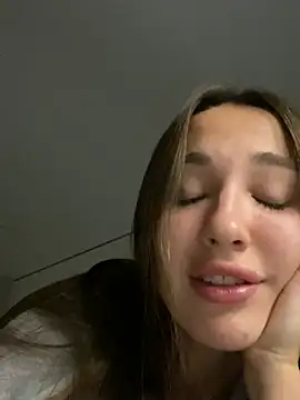 NotYourMiss élő XXX-chatje