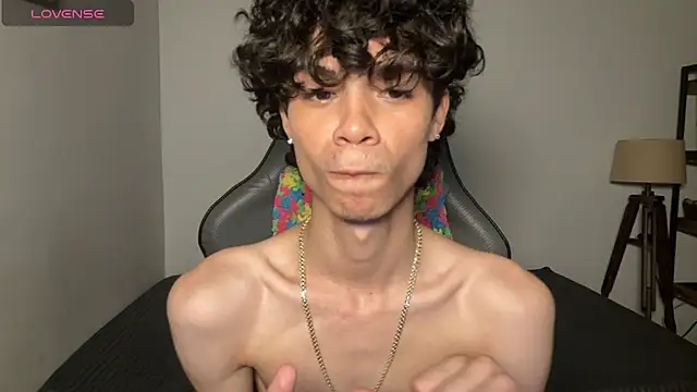 OopsAgain_ live XXX chat