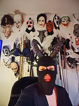 Chat +18 de FeticheMacabre ao vivo
