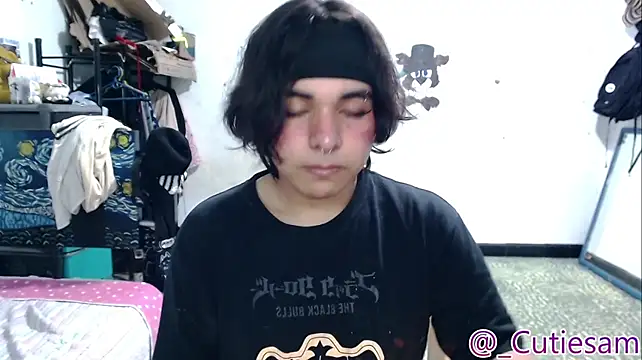 Cutie_Sam: онл айн-секс-чат