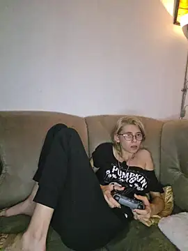 Badbitch_German_Badass live XXX chat