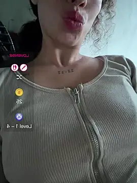 roxyrougee Chat XXX in diretta