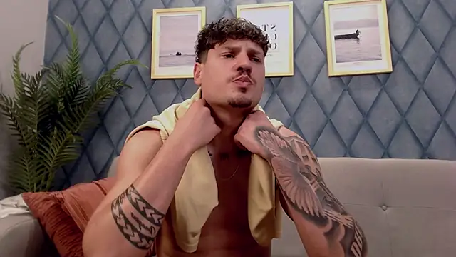 Chat +18 de marioalessio ao vivo