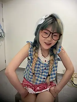Rocket-Girl Live XXX-Chat