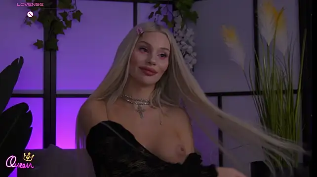 BarbieKara Chat XXX live