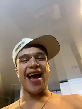 Dominik_Souza's Live XXX Chat