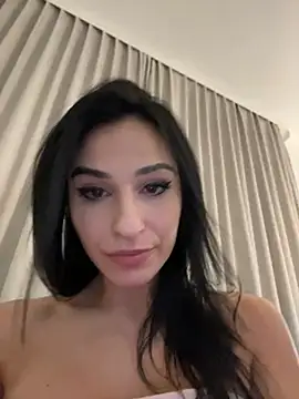 OIivia's Live XXX Chat