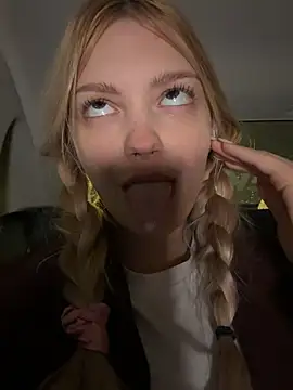 elsawhere élő XXX-chatje